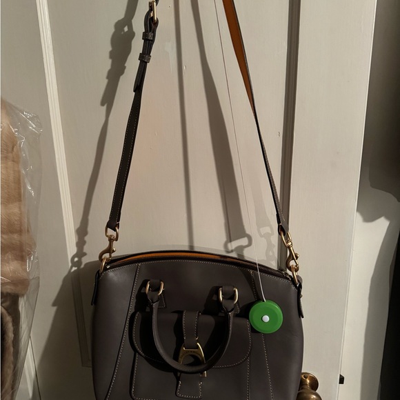 Dooney and Bourke Handbag - Picture 6 of 12